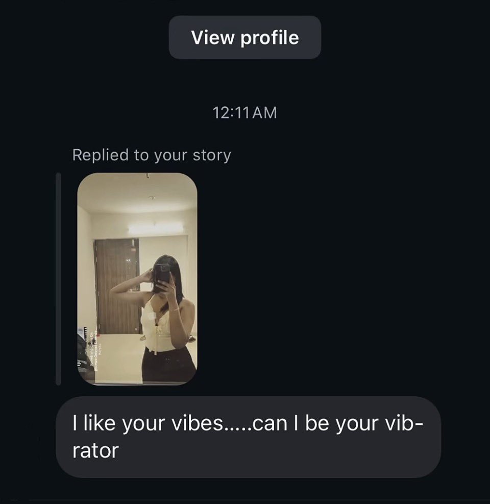 awax_siddarth's tweet photo. Bro didn’t shoot his shot. He declared war. https://t.co/twVbTGJcOd