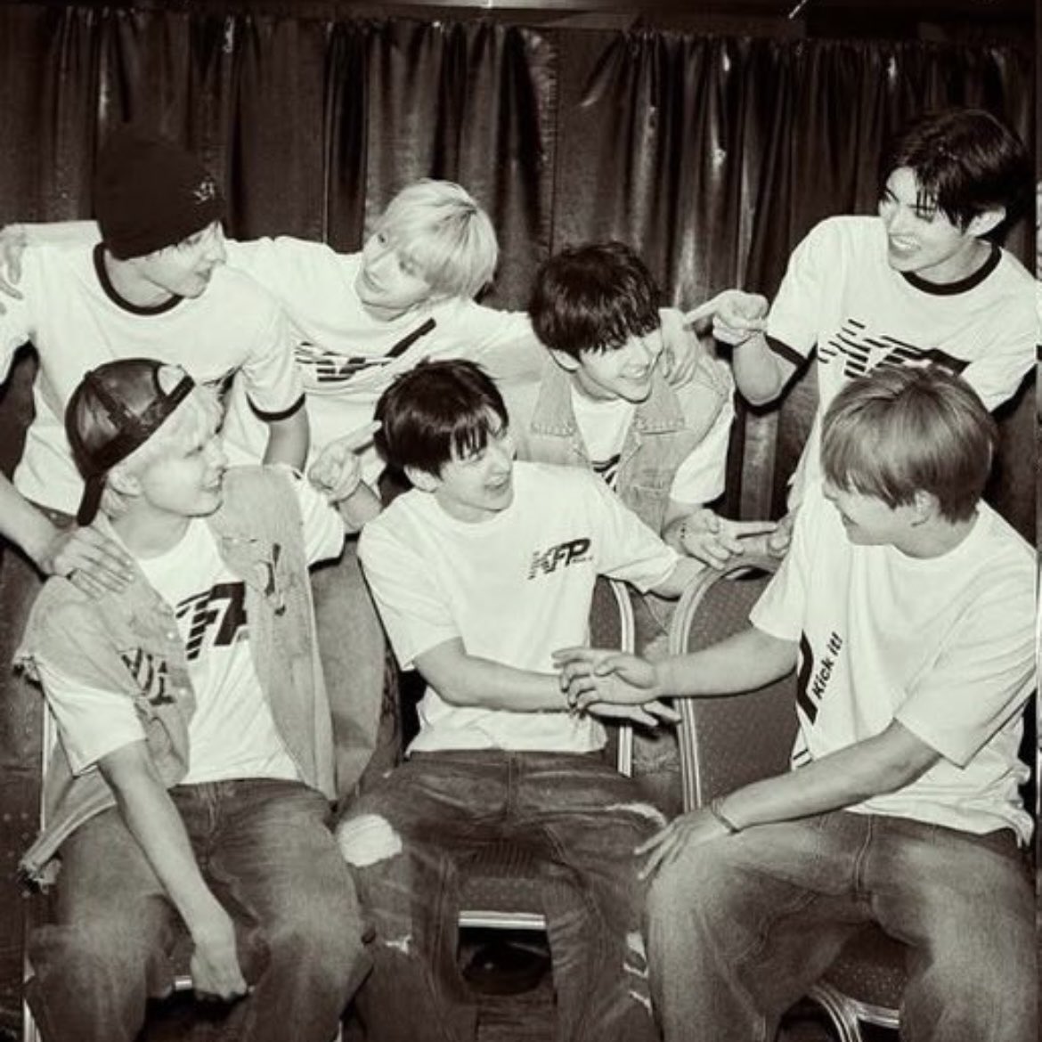 kppgori's tweet photo. @kyehoonverse Kickflip being a group of 7 members🥹 https://t.co/u2moKqGlCe