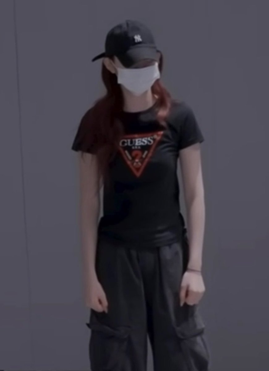 207ctrl's tweet photo. yuna kalo ilkom katingnya yujin WKWKWK banyak kesamaannya: pake baju seadanya, both kebo sering sampe kelas mepet, muka ga diapa²in jadi 120% keliatan baru bangunnya, laper MULU, tinggi, anak voli dua2nya, walaupun mereka tengil tapi anak mami, langganan divisi perkap https://t.co/vOoDJXgMPj