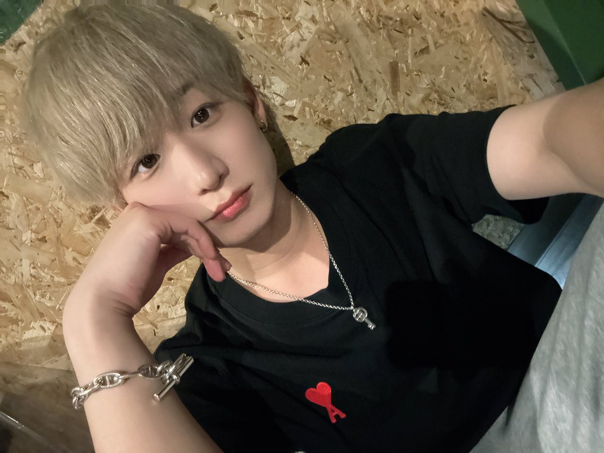 HeartBox_RIKU's tweet photo. 髪切ったら✂️幼くなりました👶 https://t.co/aqEwPRswS1