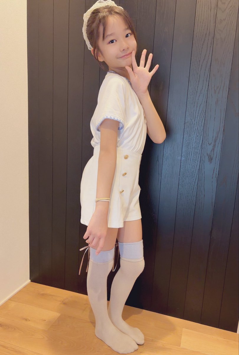 DP_SARII925's tweet photo. 🥭( '-' 🥭  )ﾀﾀﾞｲﾏﾝｺﾞｰ🏡

今日は♡
お友達とポノ🐶🐾のお散歩1時間以上行って
たくさん遊んできたよꔛ🌷☘️⛲️👣
他のわんちゃんもたくさんいて
大こうふん🐶🐾🐕🦮🐕‍🦺🐩みんな吠えて吠えてฅ՞•ﻌ•՞ฅﾜｧﾝカオスになったよ

今から宿題とチャレンジタッチやるよꕀ📚✍🏻💻
がんばる！
#さりい https://t.co/DVf3B8afpg
