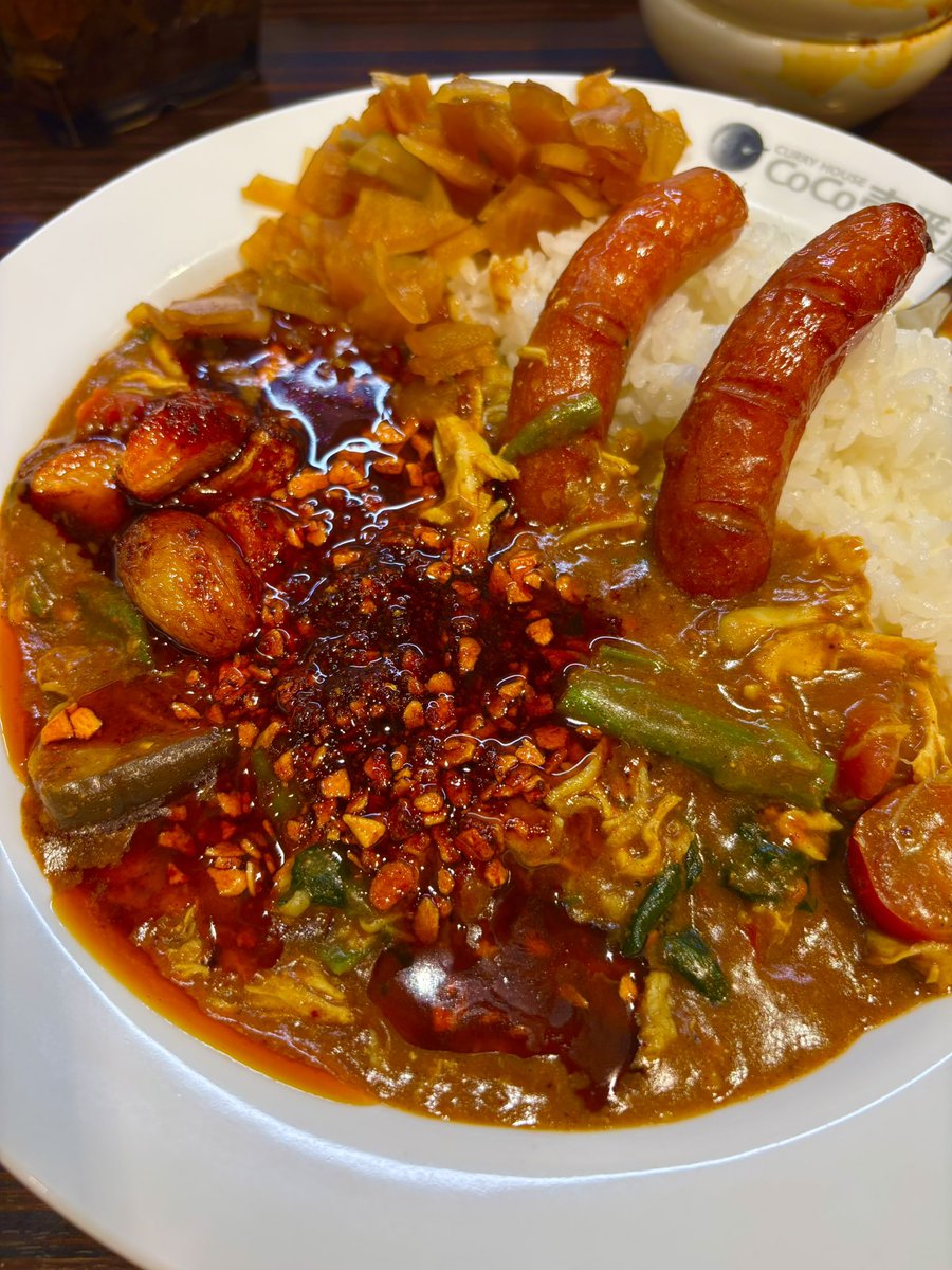 naccle's tweet photo. 久しぶりのCoCo壱。
夏野菜カレーに色々付け加え。
痺れトッピングがあるなら使わない手は無い‼️ https://t.co/gNY8j0TbQi