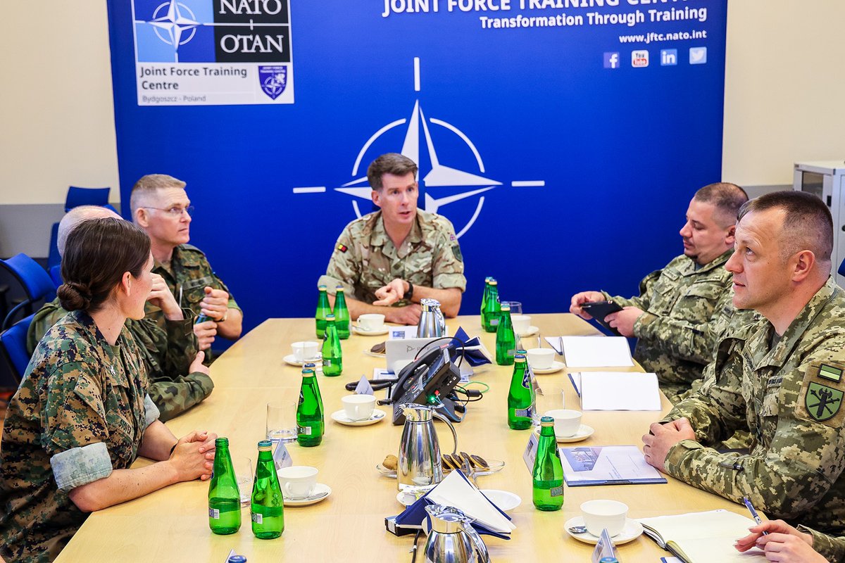 NATO_JFTC's tweet photo. Strengthening #NATO partnerships, @NATO_JFTC welcomed BGEN Levchenko, Chief of the UKR🇺🇦 Military Law &amp; Order Service. The guest met with #JFTC Leadership &amp; explored the Centre to learn its mission &amp;tasks. This engagement was conducted in the spirit of NATO Partnership for Peace. https://t.co/hIsVGMqUyv