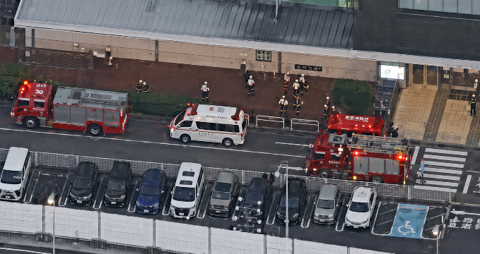 wand530544's tweet photo. 【事件・事故】名古屋市西区・mozo（モゾ）ワンダーシティで「目がしばしばする」「複数人が激しい咳」と119番通報がありました。消防車両が多数出動しています。　#火事　#愛知　https://t.co/Mm36EXVTgN https://t.co/fJokFxrGFx