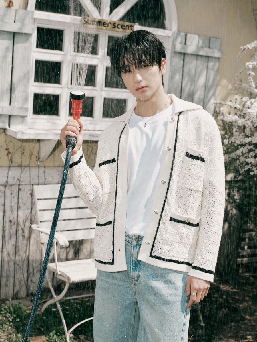 deobimom's tweet photo. #HYUNJAE #현재 IG 🎁📸 from photographer shiyangof https://t.co/HRqAcpryXG