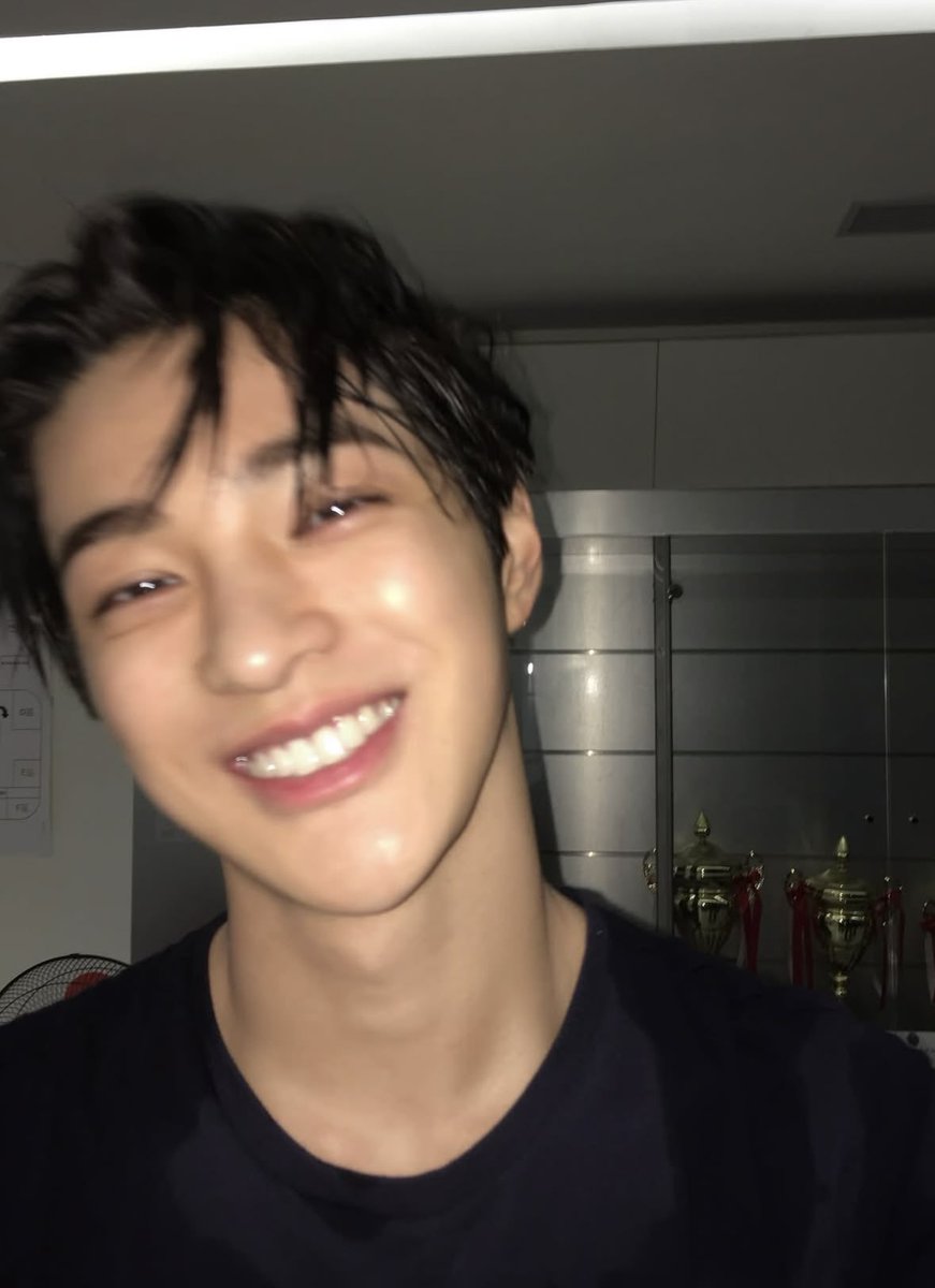 pznzux's tweet photo. 건호야너무남자친구처럼보이지는마 https://t.co/scAKbuop8K