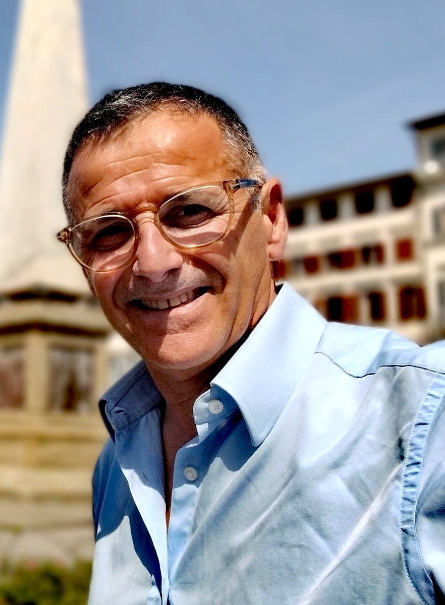 LMazzaroppi's tweet photo. Nella vita le occasioni più preziose sono quelle che permettono di fare del bene. Gentilezza, conforto, mano tesa a chi è in difficoltà fanno la differenza. Mai rimandare a domani. Quando c'è l'opportunità di aiutare, sostenere o donare sorrisi, cogliamola senza esitare. 
#lm https://t.co/VlUdbrgep9