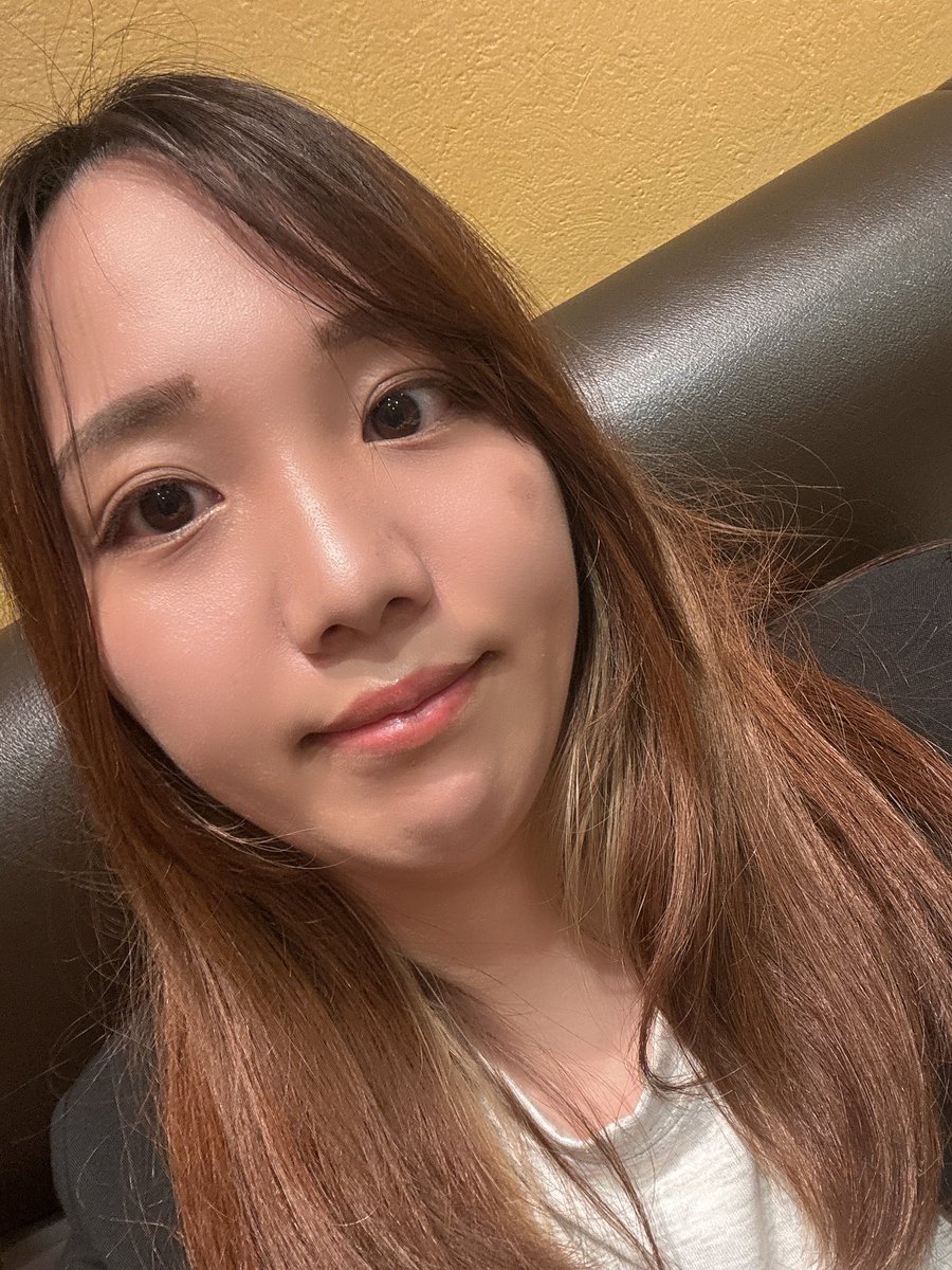 denden703's tweet photo. そう考えると、美肌フィルター様様なんだよな。 https://t.co/bzXbhHnJ6J