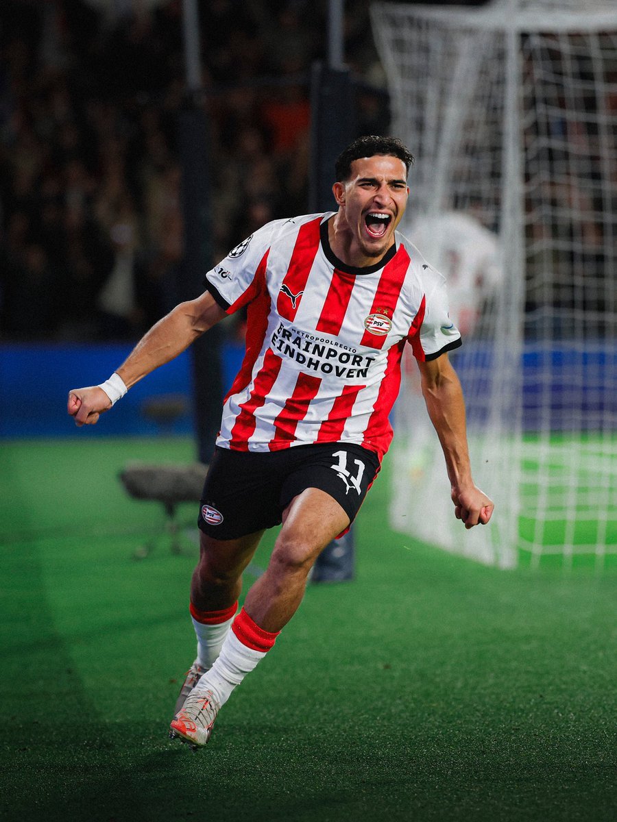 NextGen_Morocco's tweet photo. 🤔🇲🇦 Beaucoup réclament déjà Boufal, Driouech ou d'autres noms pour remplacer Abde

Mais il y a un élément important que beaucoup oublient.
La plupart de ces joueurs sont en vacances depuis près de trois semaines et n'ont plus le rythme de la compétition ni celui du groupe⏳

À l'inverse, Amine Sbai est déjà sur place 🇺🇸

Évidemment, certains joueurs possèdent davantage d'expérience internationale

Mais dans une compétition aussi courte qu'une Coupe du Monde, arriver prêt physiquement et intégré au groupe peut faire une énorme différence

Attention à ne pas sous-estimer Amine Sbai !

#DimaMaghrib