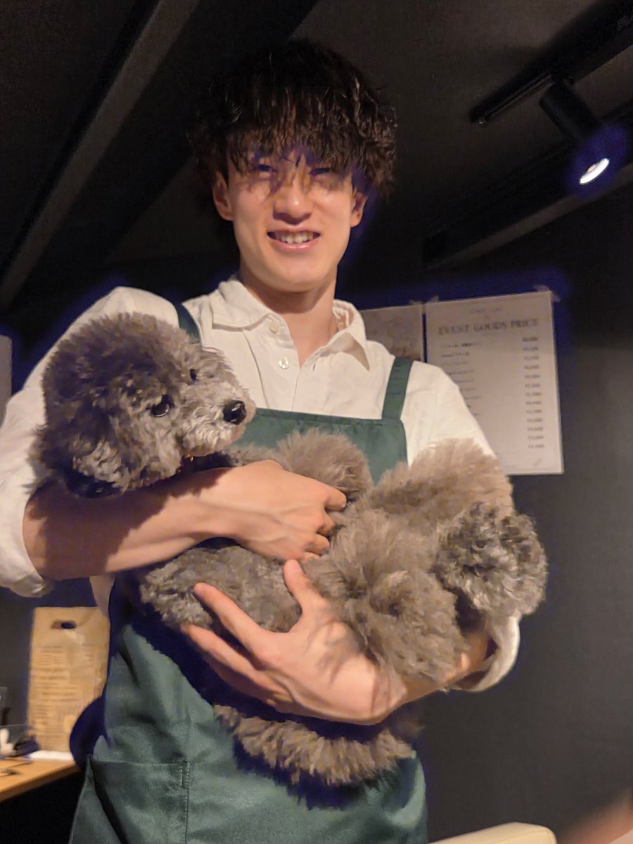 lilac38497404's tweet photo. 草太くんの UNO cafe 1日店長☕
私にとっては夢のコラボ
キラキラした幸せ空間でした✨️🍀
草太店長、UNO cafe の皆様、ありがとうございました！
#UNOcafe 
#山本草太 https://t.co/QcIl5Gvm78