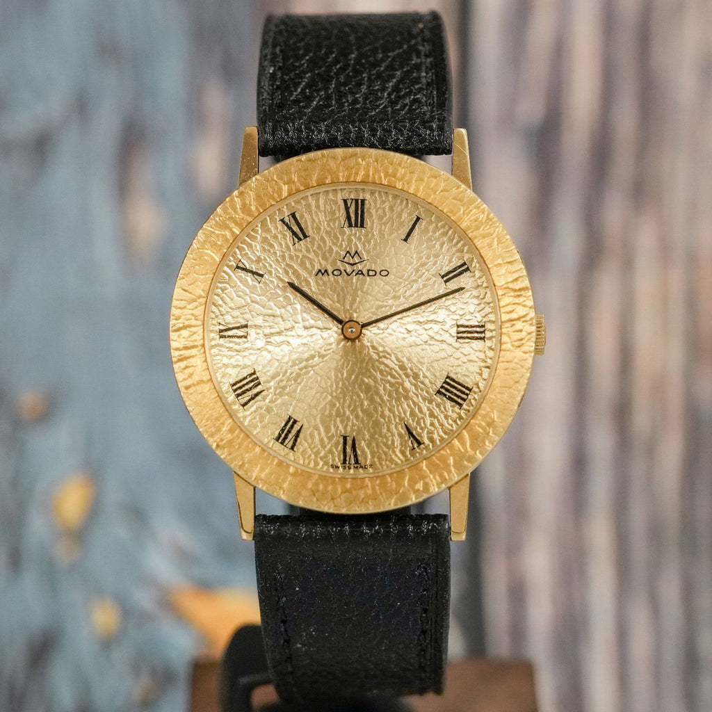 pascalkarp's tweet photo. Movado Calatrava Jumbo Cadran Martelé Or Jaune 18K -1969- Réf.6682-1...
Lien: https://t.co/CNBTP5EuUG https://t.co/6wPGmfaB14