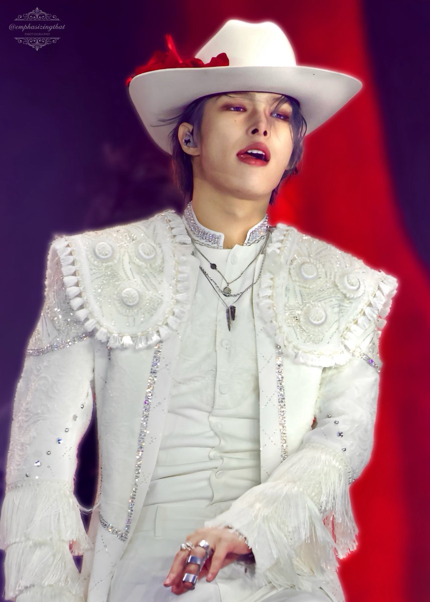 emphasizingthat's tweet photo. 251213 뮤직뱅크

#ATEEZ #에이티즈 #MINGI #민기 #ミンギ https://t.co/u03YN0EMQl