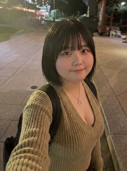 かほ tweet media