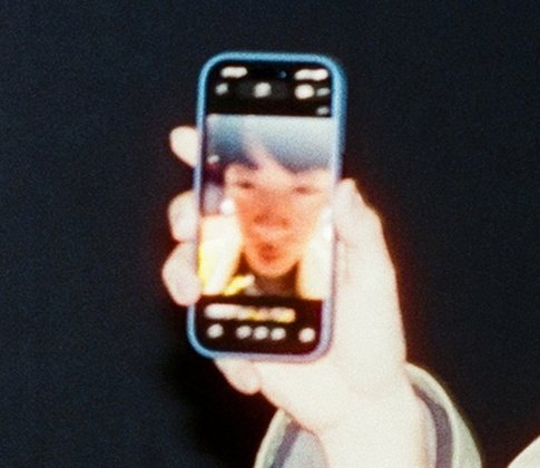 bangtanharu's tweet photo. jungkook looks so proud showing everyone the photo he took of seokjin https://t.co/FEIHeW28ij