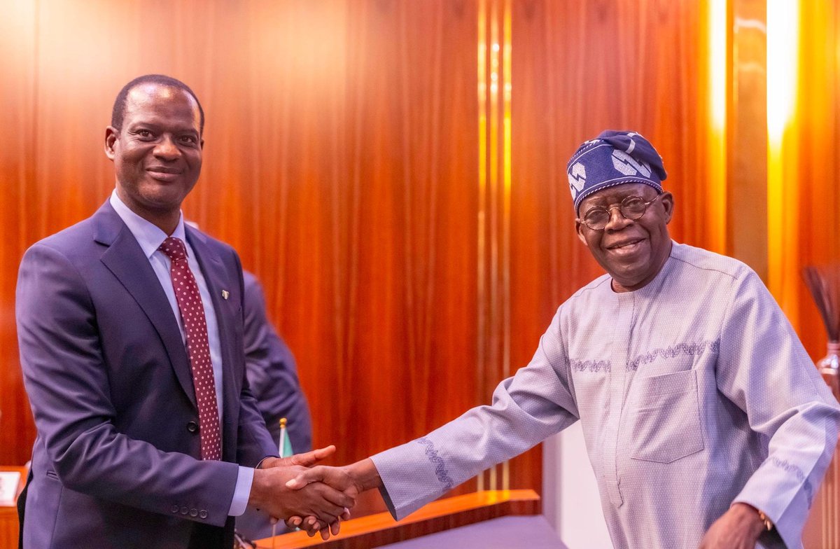 ennyola0015's tweet photo. Over 1,240 federal contractors have been cleared for payment after a verification exercise by the Ministry of Finance.

Contractors owed less than ₦100 million will be paid first as the government moves to clear long-standing debts and improve liquidity for businesses. https://t.co/xyV6gj0Tub