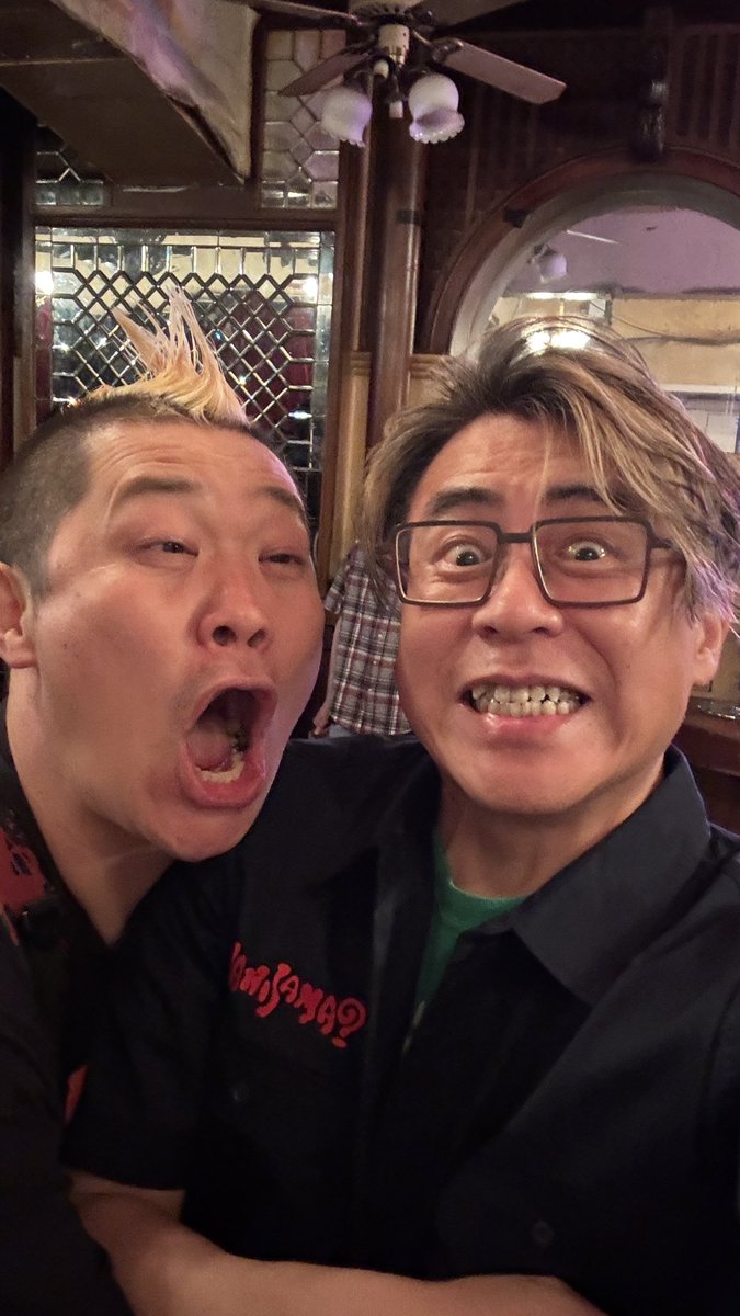 nmhg_Bimbeers's tweet photo. NANISAMA? 加入させてもらいたい https://t.co/qKW9VnidHP
