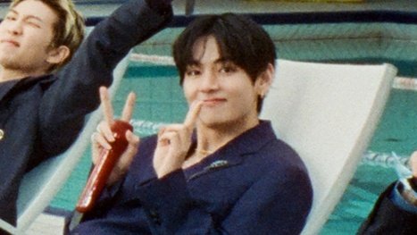 thvdiaries's tweet photo. bangtan sonyeondan cutie https://t.co/7AQxnwAGuw