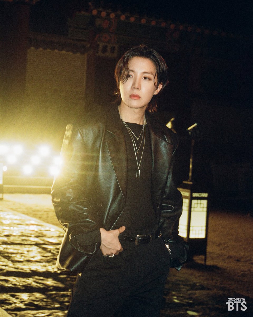 JHPOPBASE's tweet photo. BTS 13 Side Film  "#JHOPE PHOTOS"
#2026BTSFESTA https://t.co/NX6RfVPI8Z
