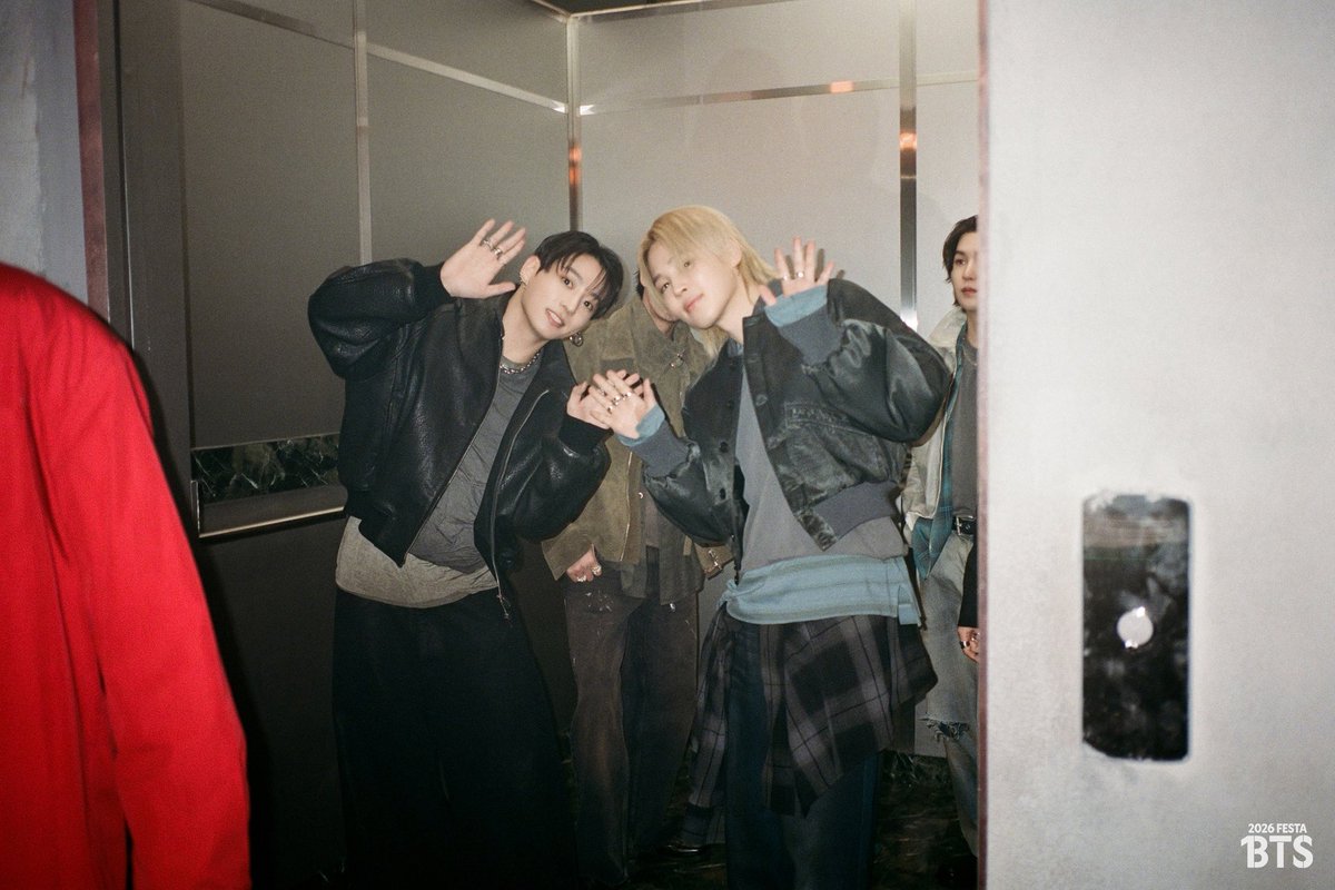 InfoJungkookBR's tweet photo. Essa fotinha dos busan boys 🥹 https://t.co/wvwwNRN75V