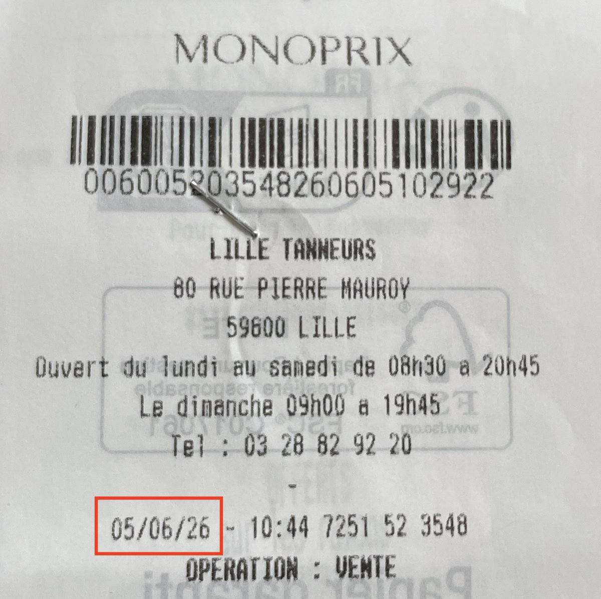 Seb4Ko's tweet photo. Bon,  @MonopSav, une fois de plus je suis revenu de @Monoprix Lille Tanneur avec un produit frais périmé.
J’ai fait mes courses le 5 juin et ma Ricotta avait une DLC au 1 juin.
C’est SYSTEMATIQUE. https://t.co/apSdsUiiN2