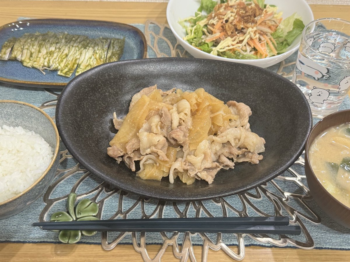 startingoveryet's tweet photo. アラフォー独身弱者男性の平均的な晩ごはん https://t.co/XUDOknSMSa