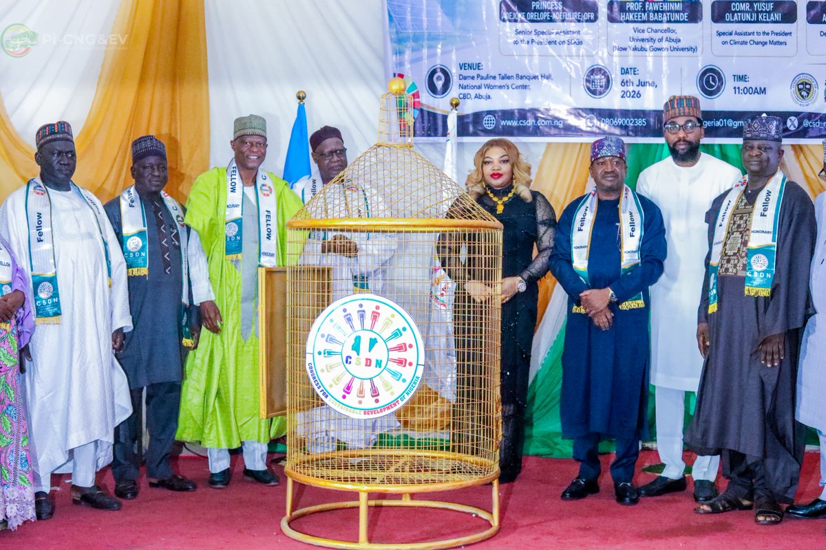 PiCNG_EV's tweet photo. At the @csd_nigeria @UN World Environment Day Programme in Abuja, Pi-CNG &amp; EV was present to reaffirm its commitment to #CleanerMobility &amp; #SustainableTransportation through the adoption of CNG &amp; EV solutions aimed at reducing carbon emissions in Nigeria.

#WorldEnvironmentDay https://t.co/kHGiakoFf5