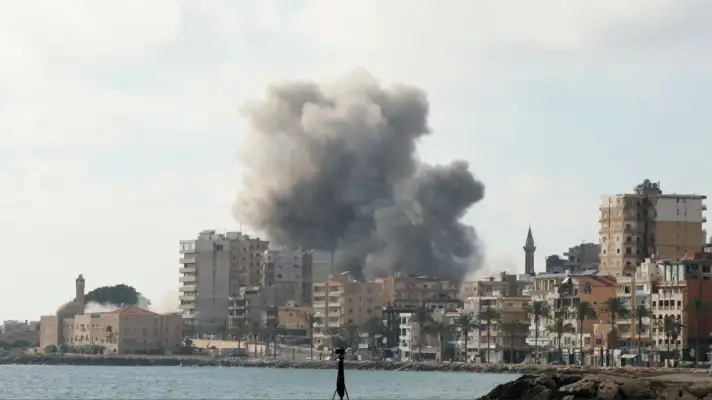 drjorgerachid's tweet photo. ISRAEL SIGUE MARTIRIZANDO AL PUEBLO LIBANÉS

BOMBARDEÓ BEIRUT

AVANZÓ 30 KM EN LÍBANO SOBRE RÍO LITANI

IRÁN ADVIRTIÓ: SI ATACAN LÍBANO RESPONDEREMOS

SUCEDIÓ AYER: EL "OCCIDENTE" SIGUE CONDENANDO A IRÁN

1,2 MILLONES DE DESPLAZADOS 5 MIL MUERTOS

COMO EN GAZA GENOCIDIO SIONISTA! https://t.co/t18QFxIZZW