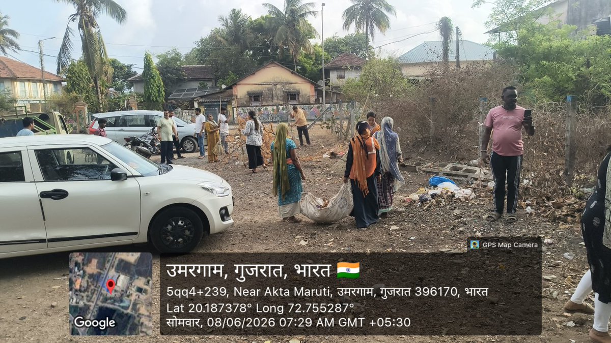 UMuncipality's tweet photo. ઉમરગામ નગરપાલિકા દ્વારા "SWACHH GUJARAT,PLASTIC FREE GUJARAT CAMPAIGN" અંતર્ગત નગરપાલિકા દ્વારા ગણપતિ મંદિર,ઉમરગામ ટાઉન ખાતે પ્રમુખશ્રી,સભ્યશ્રીઓ તથા સફાઇ કર્મચારીગણ દ્વારા સાફ સફાઇ કરવામાં આવી.
#WED2026 ,#SwachhBharat ,@SwachhBharatGov,@swachhbharat,@moefcc https://t.co/AZKXbXlYiN