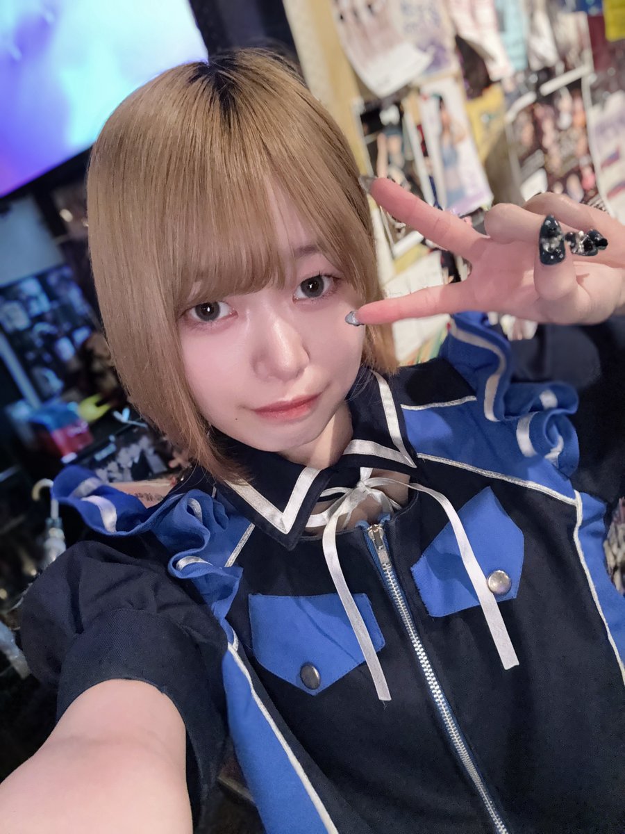 ginga_ruru's tweet photo. 銀河いん🌟⋆꙳

制服復活！！！

23時までいるよ
#アニソンバー銀河  #コンカフェ #恵比寿 https://t.co/mrYtJsJnd8