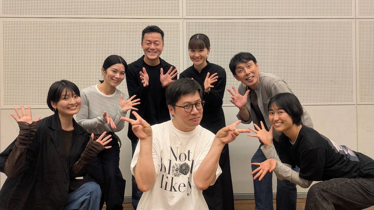 inomanab's tweet photo. 新国立劇場２０の物語　「軽塵」

鋭意稽古がスタートしました！

なんて素敵な6人なのでしょう

軽塵は7/24日と7/26日の公演です。

何卒よろしくお願い申し上げます☆ https://t.co/wAaMODWoUh
