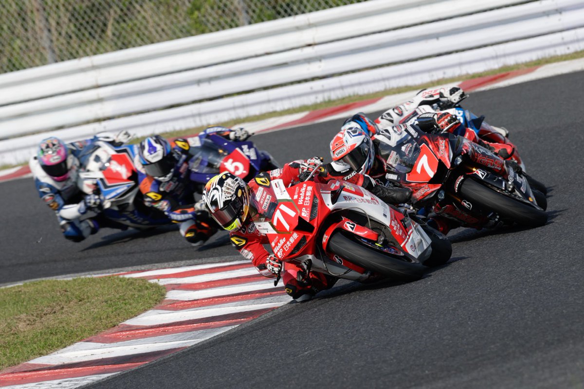 MFJ_JRR's tweet photo. 🫶推し活JRR🏁

小山 知良選手
JAPAN POST docomo Business TP
@TProInnovation1

「表彰台の真ん中に戻ることができました！」
▼最新コンテンツ公開
https://t.co/VZAbqynT1Z

⏩ 𝙉𝙀𝙓𝙏 𝙍𝘼𝘾𝙀 ⏩
2026 MFJ全日本ロードレース選手権第4戦
[ TSUKUBA Round ]
6月21日（日）
https://t.co/XRlLoQ3INI

#JRR
#全日本ロードレース
@MFJoffice
