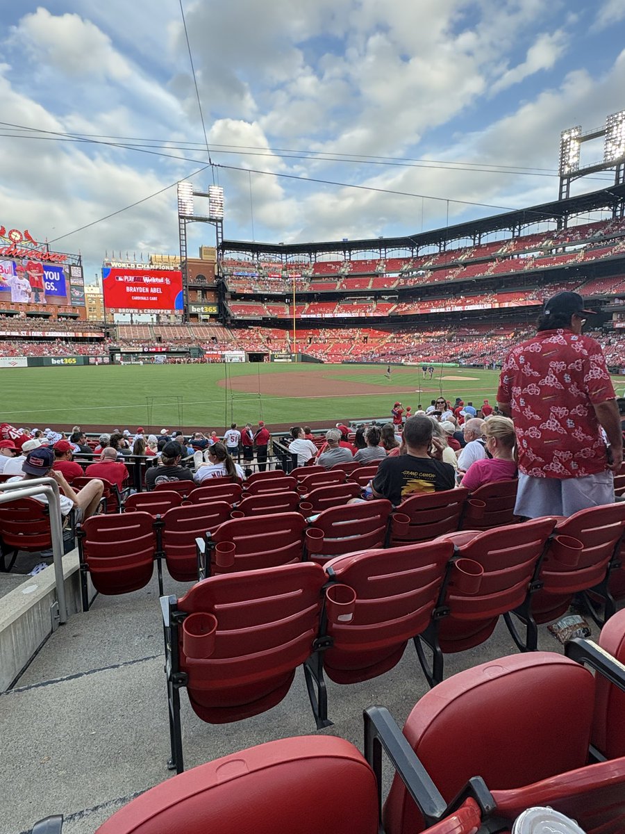 cincycards's tweet photo. https://t.co/asqxTCLAM4