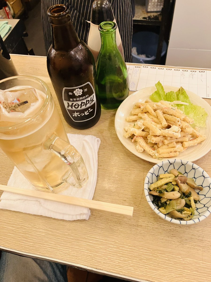 majipop3's tweet photo. 人身事故だってよ。もう少し飲るか。 https://t.co/0fXMvyNQS9