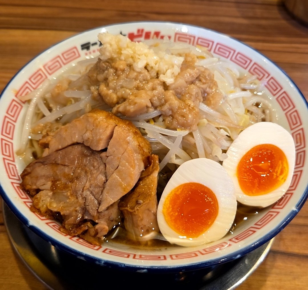 pipi_ramen_suki's tweet photo. 🍀ラーメン☆ビリー
📖豚出汁味玉ラーメン

最近はまってるキレキレスープのビリーさん✨また近々きます✨
ごちそうさまでした🎵𓈒𓏸 https://t.co/SciRIxk0Ut