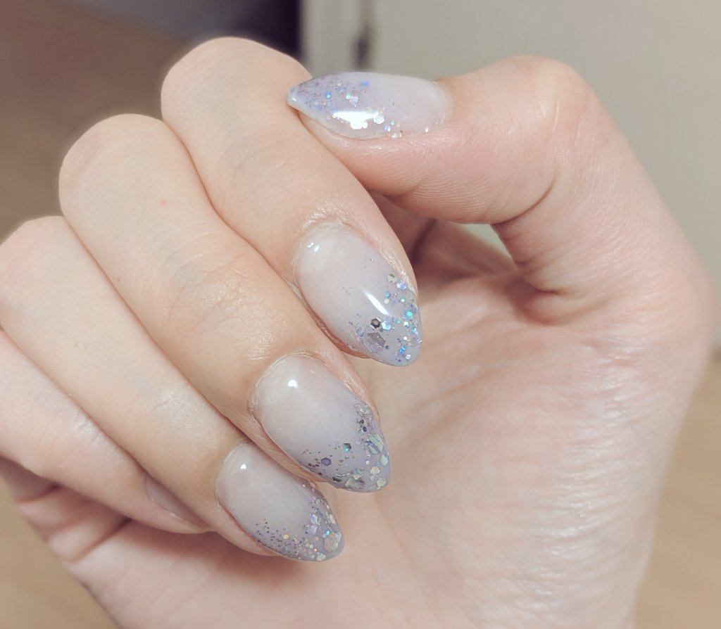 hyperk1ds's tweet photo. 紫陽花ネイル☂️💙🌈 https://t.co/p3sROKZ9t0