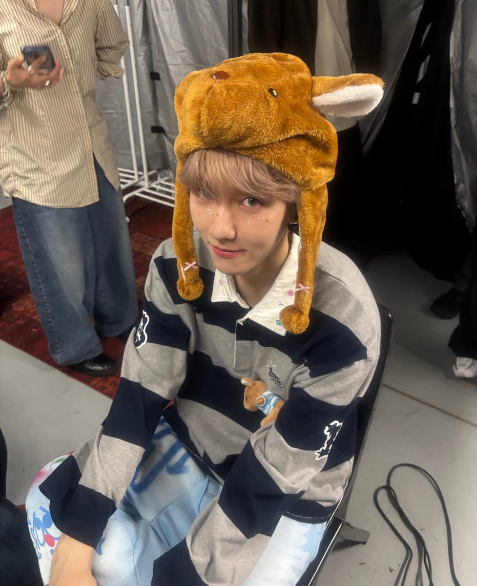 baekslick's tweet photo. your thirty four years old uncle https://t.co/L19B1oRkCe