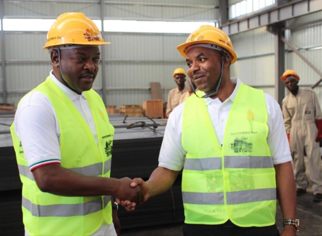 MusumbaSteelCo's tweet photo. En cette Journée du Patriotisme, nous honorons la mémoire de feu le Président Pierre Nkurunziza et son engagement pour un Burundi travailleur et tourné vers l’avenir.

Continuons à bâtir notre pays avec détermination et fierté.

#MusumbaSteel #Ntagereranywa #ConstruisonsDurable https://t.co/BszNjwS5Bh