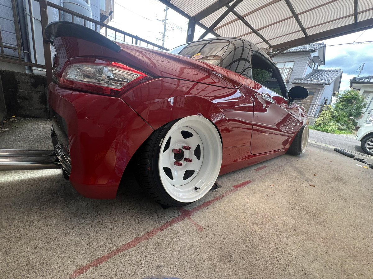 Hoshishiro_San's tweet photo. 報告というか仕様変更〜
NewWheel
tc01 フロント8J－10
               リア8J－25
になります！
一応走れます！
ちなみにミラー高さは718mmになりました！ https://t.co/841ScT6Q9L