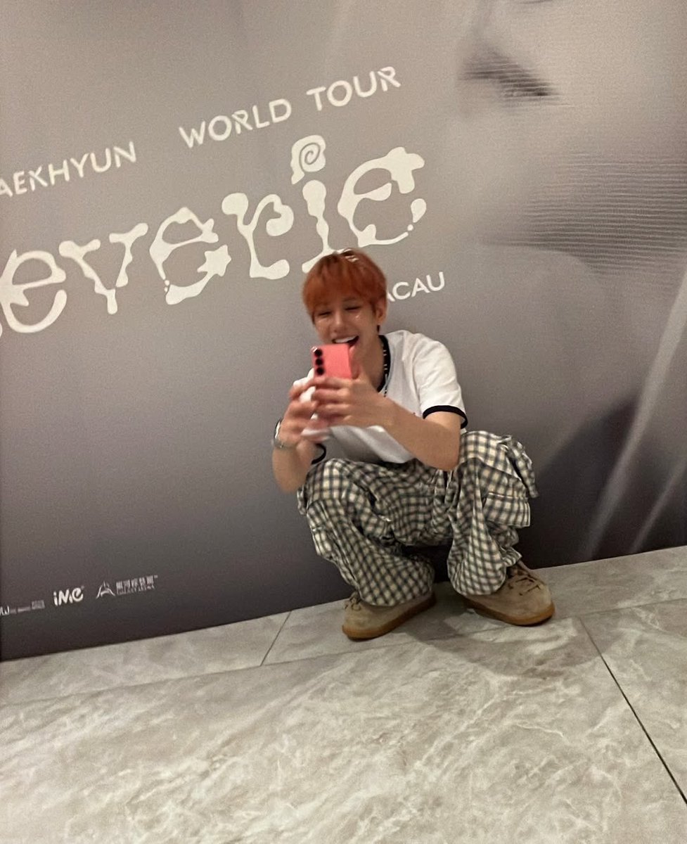 ___aprilee's tweet photo. baekchen casually spoiling us https://t.co/lIHWrLtYaE