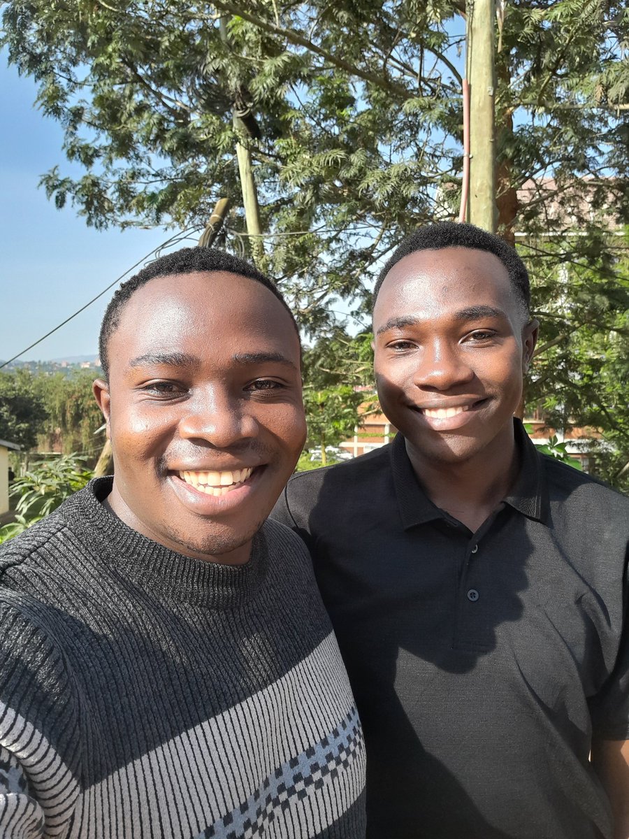 NutritionistKD's tweet photo. My brother &amp; i, Wish you a lovely lunch and a happy new week.
Maintain a healthy lifestyle, Eat in time and keep taking whole meals.

#NutritionistKD | #AtambaMark https://t.co/PzjtcHNPCd