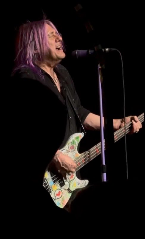 kiddingforkids's tweet photo. 5/20/ 2026 Night 3 Goo Goo Dolls, 

Las Vegas residency, 

Lucky Star
#googoodolls

• The Venetian Theatre

https://t.co/ZNVH5xtw14 https://t.co/Xej20K0aeF