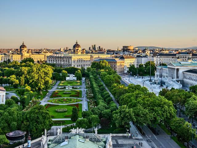 domynych's tweet photo. Vienna, Austria. A beautiful livable city isn't measured by high rise buildings! https://t.co/4RK57m3mwr