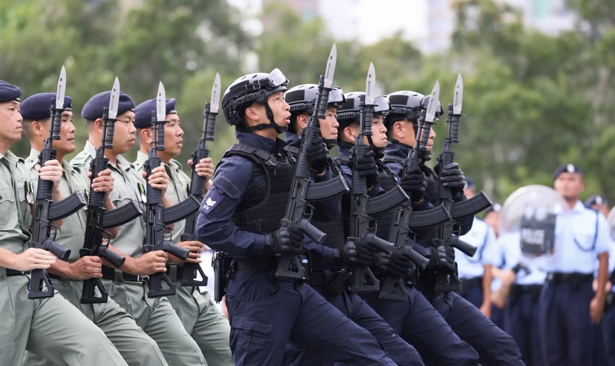 66666666_6__'s tweet photo. 香港警察のQBZ191🇨🇳🇭🇰 https://t.co/2nEnY5zSA9