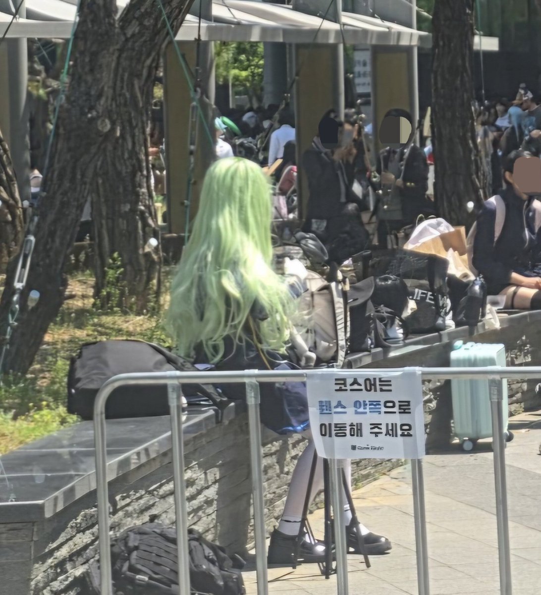 냐코 tweet media