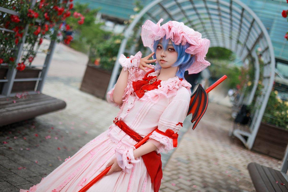 AI_S2___'s tweet photo. 레밀리아 스칼렛 💔

#東方Project #TouhouProject #レミリアスカーレット #RemiliaScarlet #コスプレ #cosplay https://t.co/qaureNMWpm