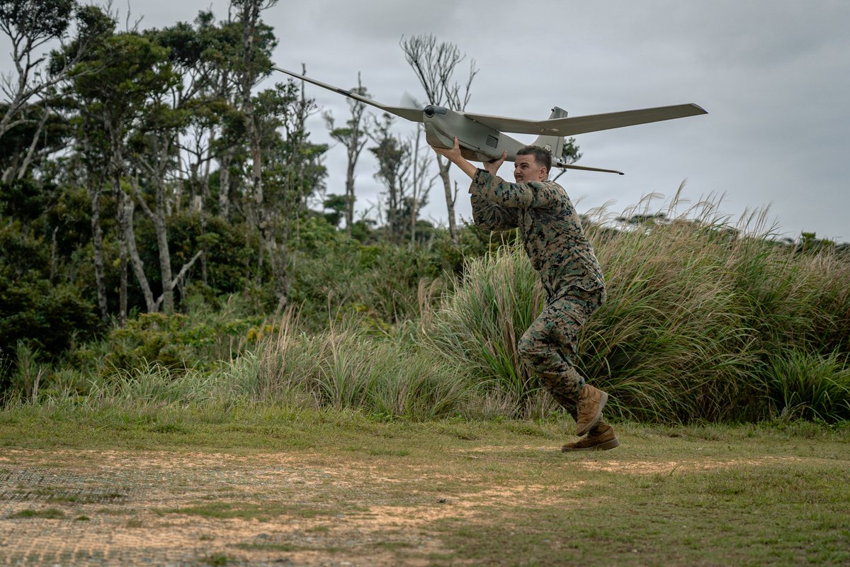 IIIMEF_JP's tweet photo. 2026年5月19日、第3海兵師団が、沖縄県のキャンプ・ゴンザルベスで実施されたジャングルハンターコースで、小型無人航空システム（SUAS）を運用しました。 @3d_Marine_Div https://t.co/Byit4gpLcV