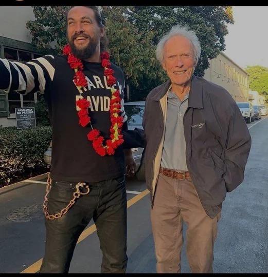 FumarGambino's tweet photo. Gonna tell my kids this was Roman reigns and Cm punk https://t.co/RjsbSzhE46