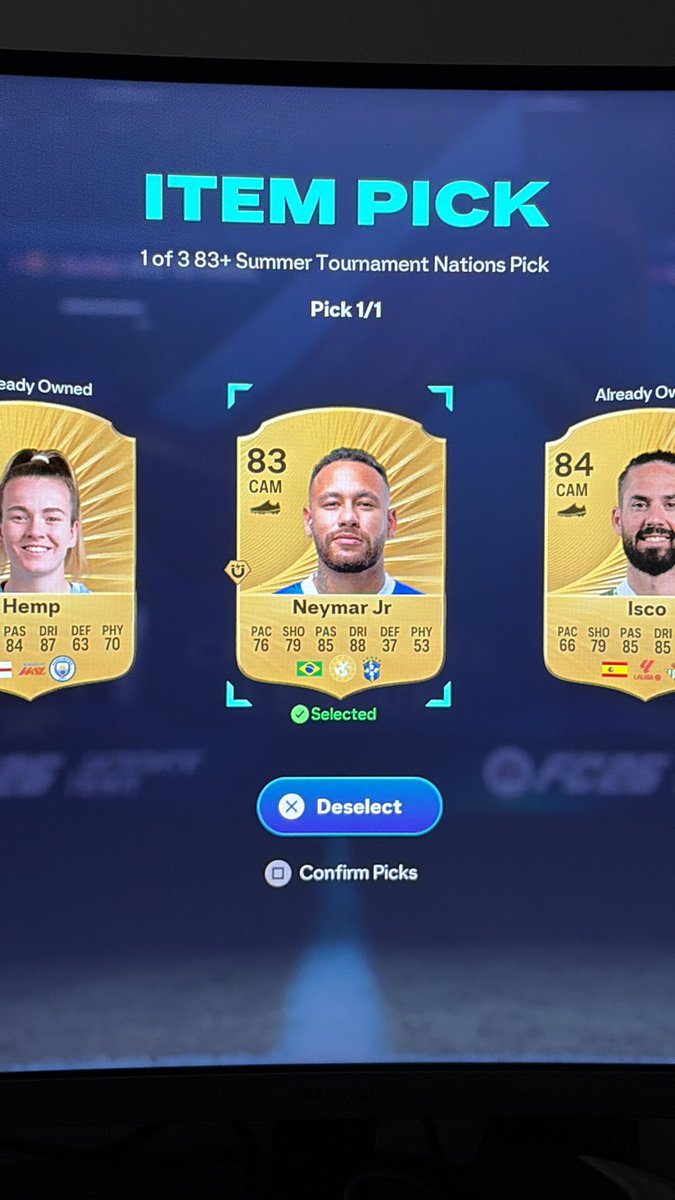 RasmusMoeller14's tweet photo. @FUTBIN Nice https://t.co/Ngw80I3M9N