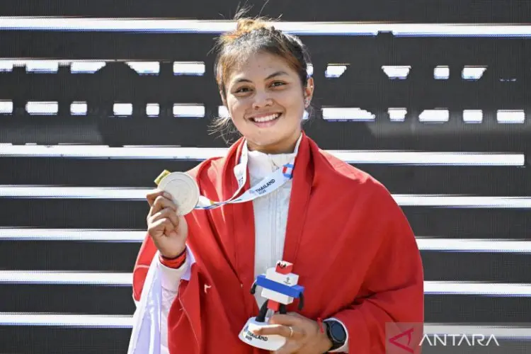 ProCyclingInfo's tweet photo. This is the definitive 2025 women's MTB Downhill victories ranking:

1.- Valentina Holl 8

2.- Gracey Hemstreet 6
      Riska Amelia Agustina 6

4.- Jenna Hastings 4
      @denitosheva04 4

6.- Mikayla Parton 3
      @sianahernmtb 3
      Kine Haugom 3
      @tahneeseagrave 3 https://t.co/4pGnwYihuj