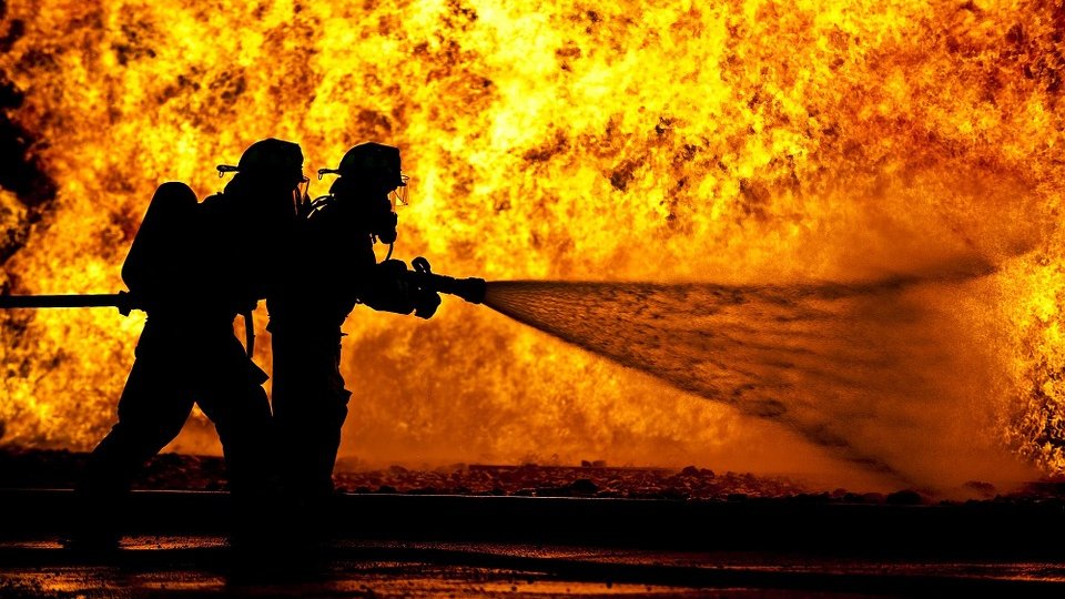FSCdeCCOO's tweet photo. 📢 Reclamamos unificar los más de 130 Servicios de Prevención, Extinción de Incendios y Salvamento.

👨‍🚒👩‍🚒 Es imprescindible un marco normativo estatal que garantice la igualdad, la coordinación y la profesionalización en todo el territorio nacional.

➡️ https://t.co/fVii66Ixkm https://t.co/k48wKbIcng